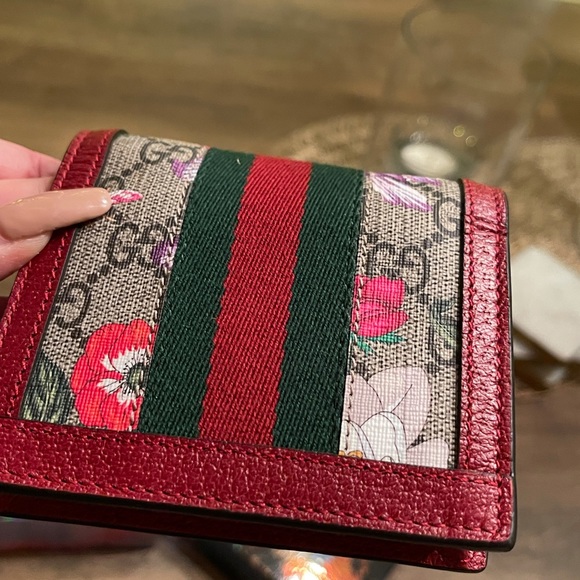 Gucci Floral Print Wallet - Picture 8 of 9